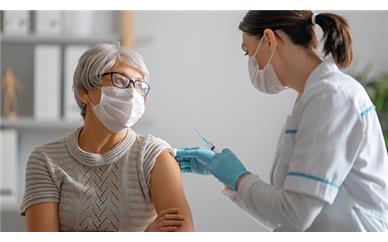 به همه بزرگسالان استرالیایی از 20 فوریه واکسن تقویت کننده کرونا  ارائه می شود