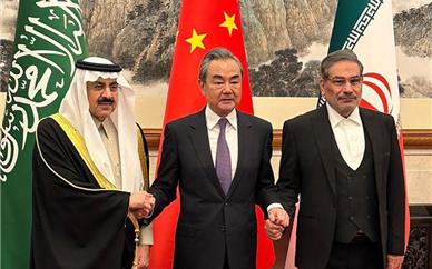 وزرای خارجه ایران و عربستان در چین برای گفتگوهای دیپلماتیک دیدار کردند